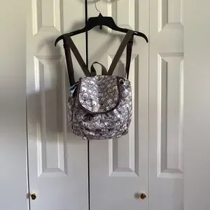 Lesportsac | Bags | Lesportsac Multicolor Animal Print  display picture 1